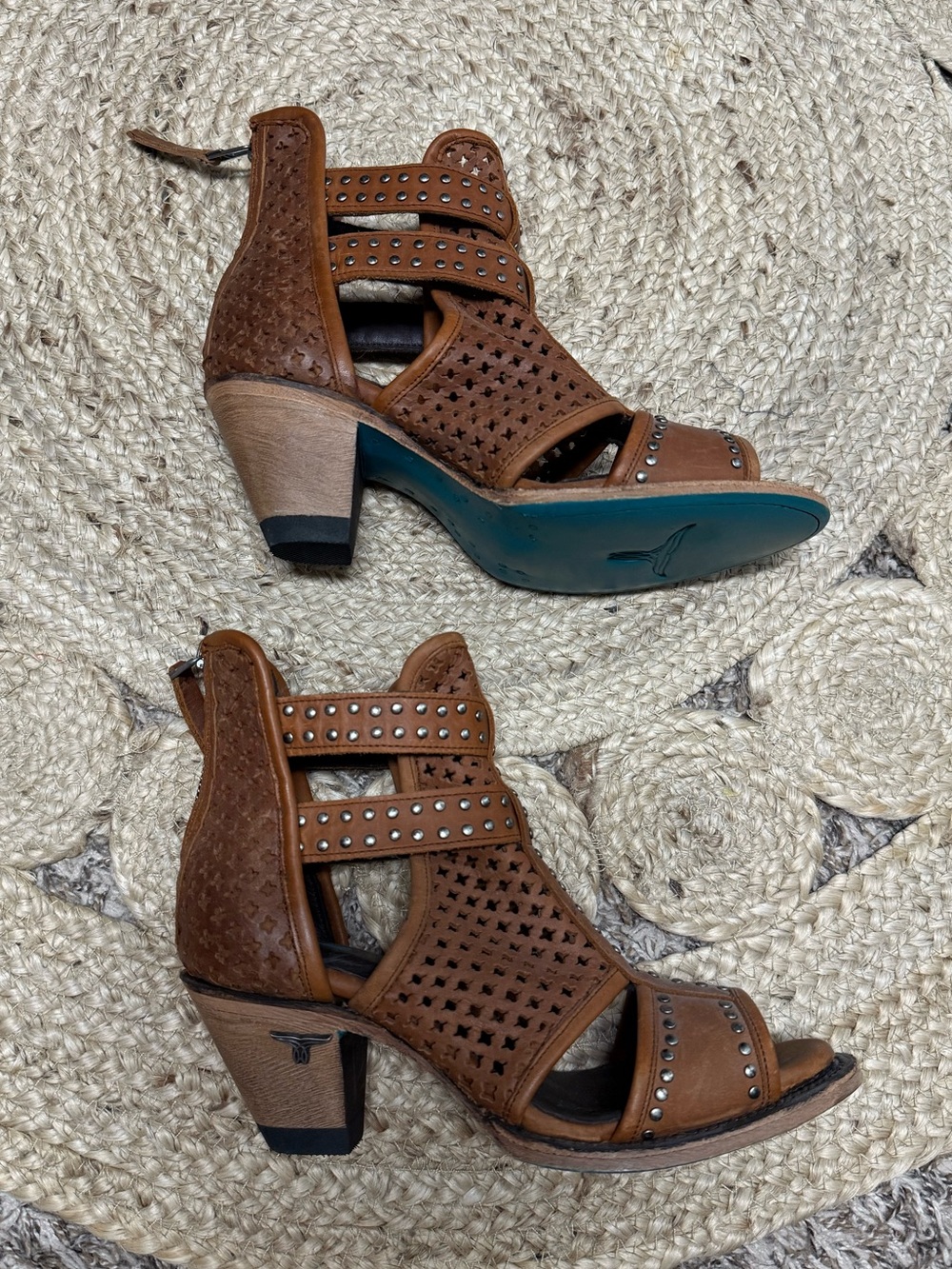 Lane Heels
